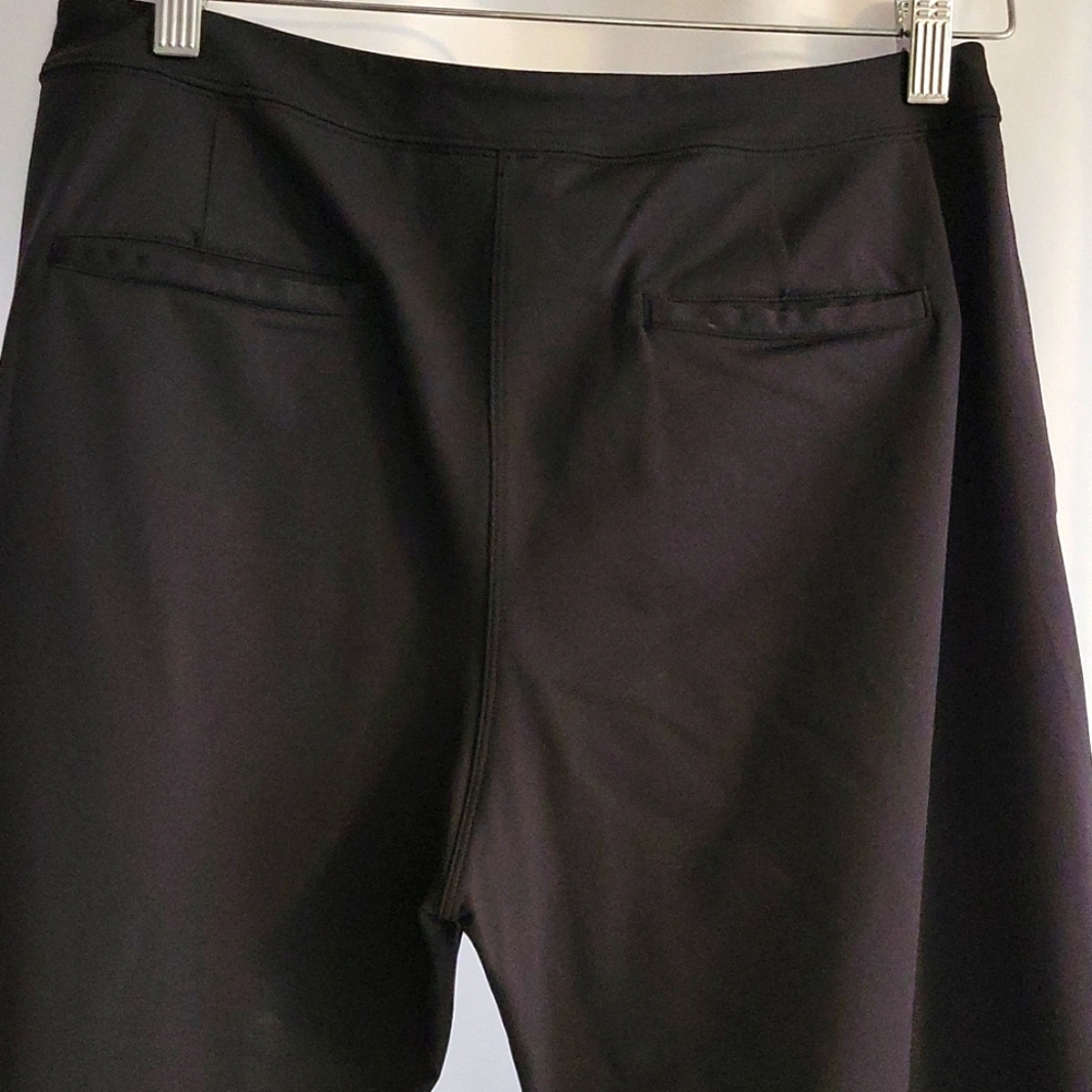Lululemon pant - Picture 2 of 3